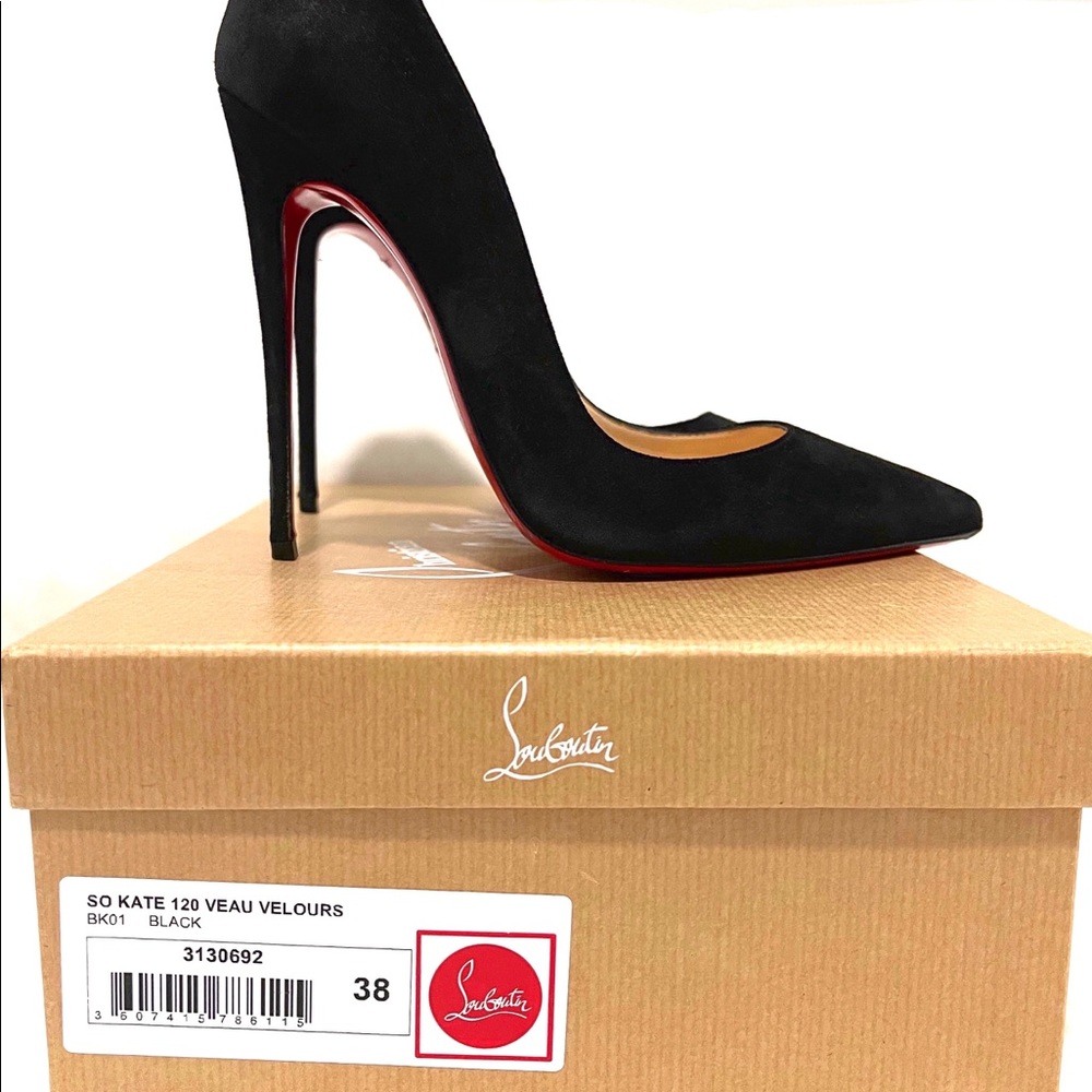 Christian Louboutin So Kate Suede